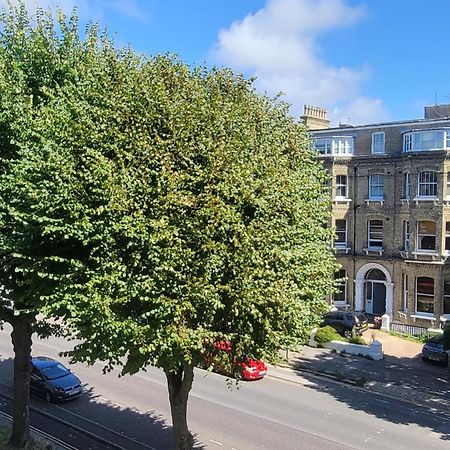 10 Large Elegant Studio - Prime Location - Comfortable - Private Брайтонн Экстерьер фото