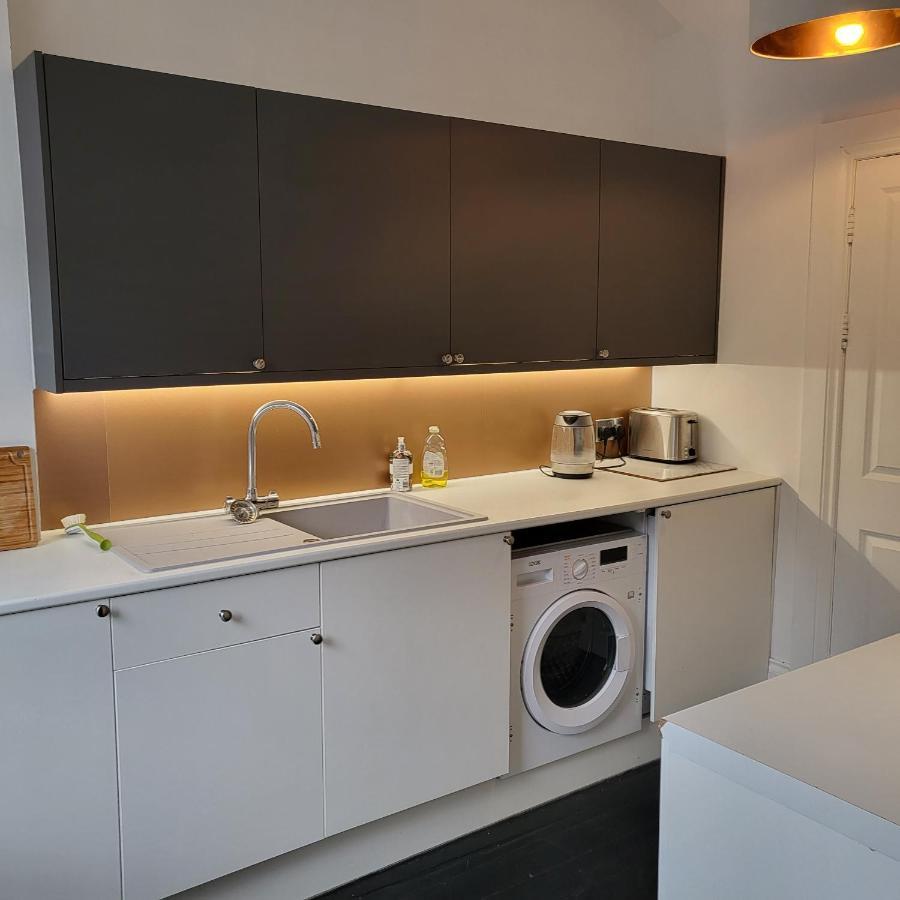 10 Large Elegant Studio - Prime Location - Comfortable - Private Брайтонн Экстерьер фото